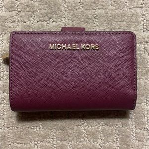 Michael kors wallet
